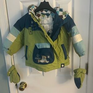 Duex par Duex snow jacket. Pockets, removable hood, flannel inserts. Mittens